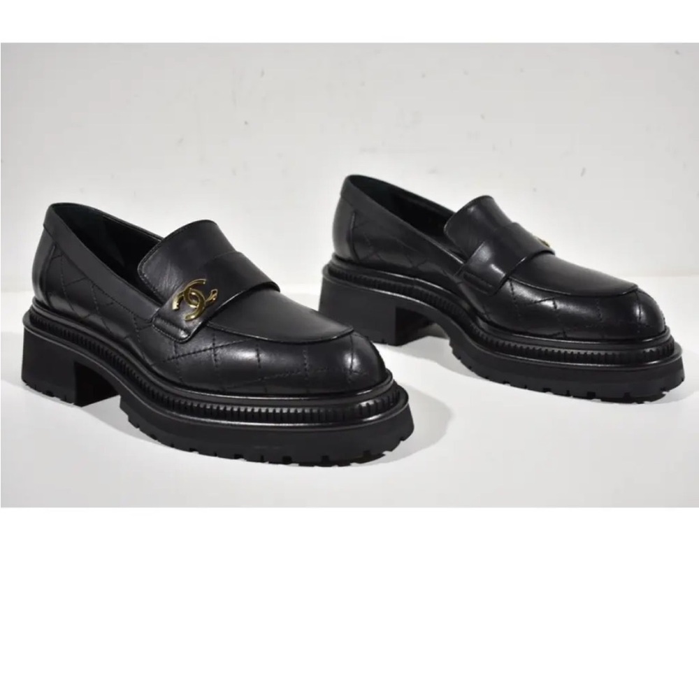CHANEL Navy Leather Loafers. - Picture 2 of 10